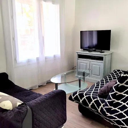 Affittacamere Chambres D'hotes Avec Piscine *